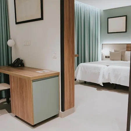 Catalina Plaza Sostenible 3*